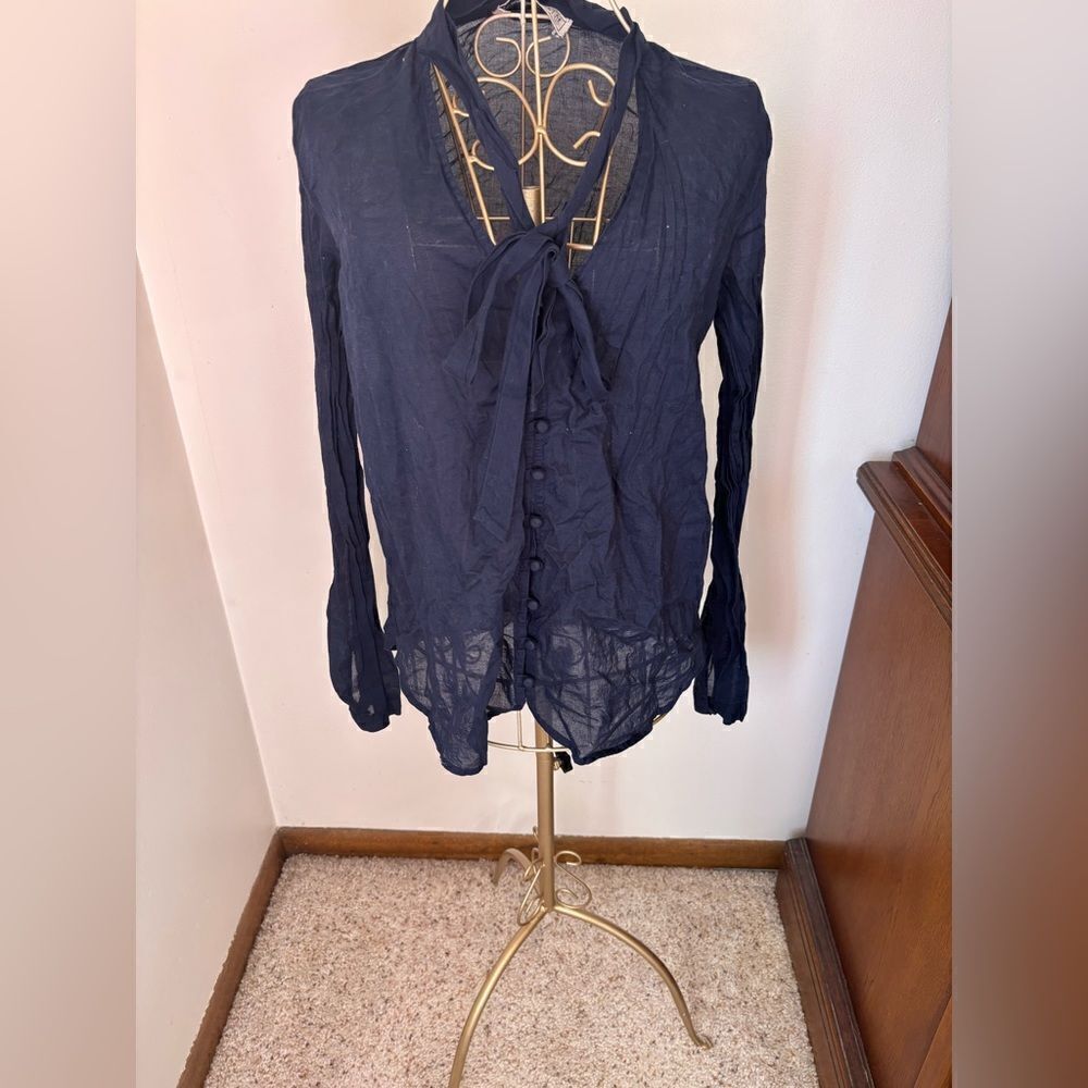 Abercrombie & Fitch Cotton Voile Bow Tie Button Down Top Medium Navy